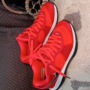 NIKE Lebron 8V/2 Low solar red🖤